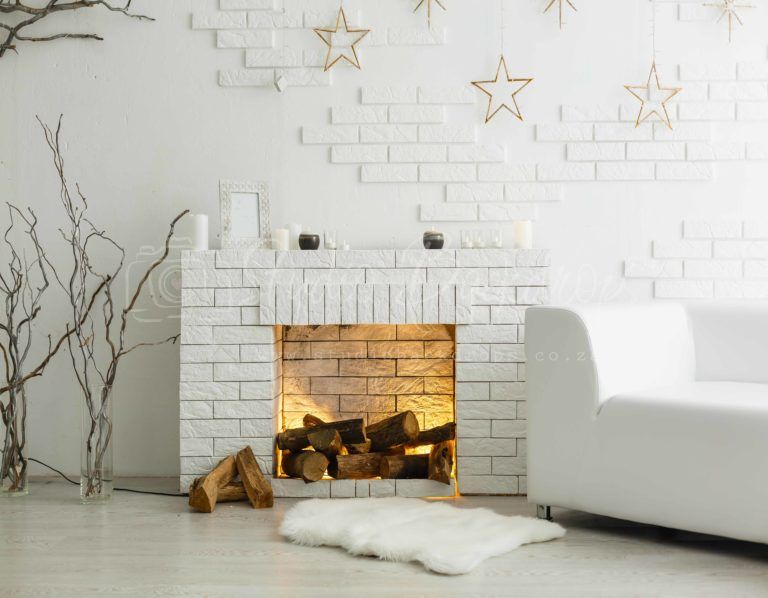 C38 White Christmas Fireplace