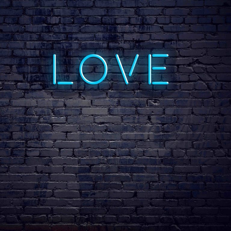 HEART20 Neon Love Sign