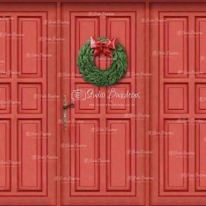 C83 Wreath on Red Christmas Door